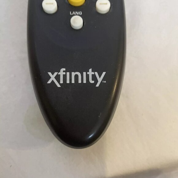 XFINITY Digital Transport Adapter DTA Universal Remote Control - Picture 8 of 8